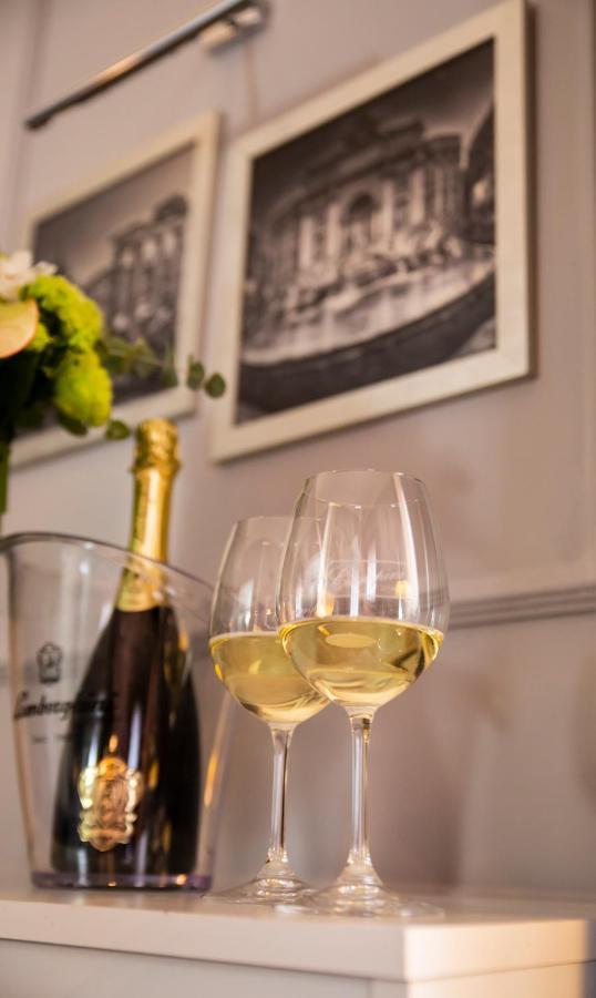Relais San Lorenzo In Lucina 로마 외부 사진