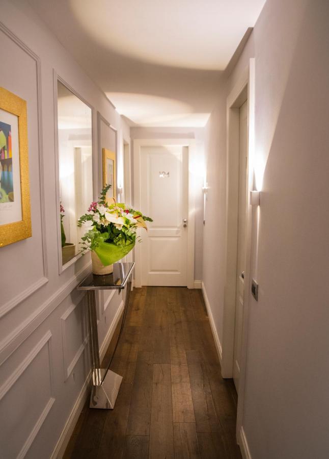 Relais San Lorenzo In Lucina 로마 외부 사진