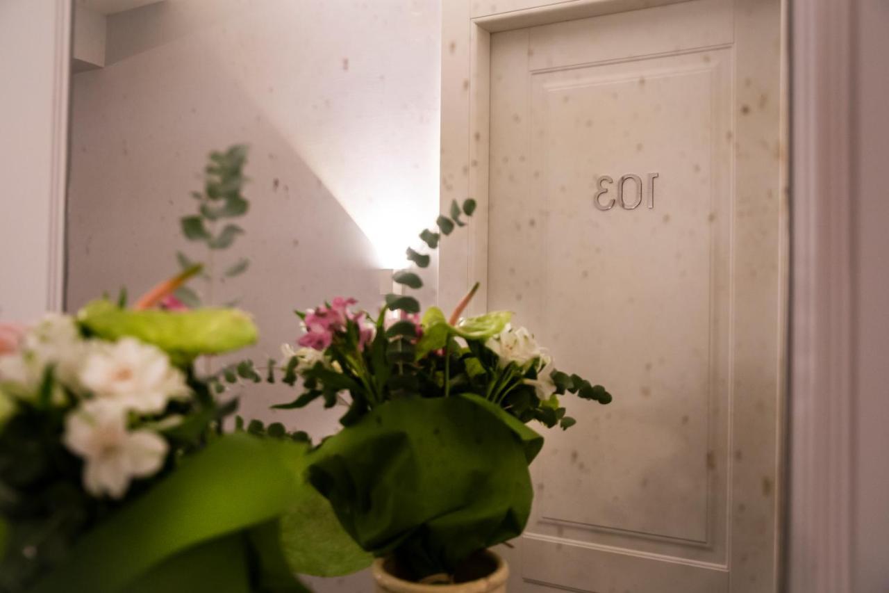 Relais San Lorenzo In Lucina 로마 외부 사진